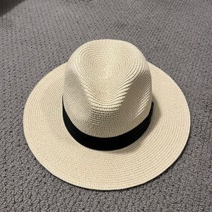 Fedora hat